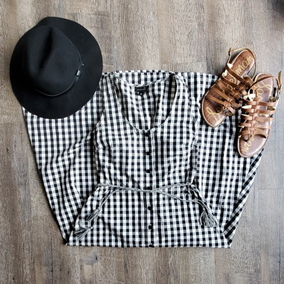 Dresses & Skirts - WHO WHAT WEAR | Long Gingham Sleeveless Dress